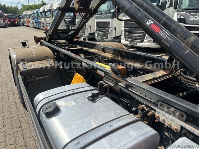 Kamion me krah të lëvizshëm për kontejnerë MAN TGS 18.500 Abroller HIAB XR72 CITY Navi LGS