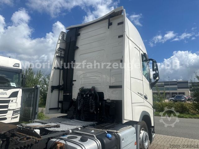 Standardni tegljač VOLVO FH500  I-ParkCool Hydarulik PTO