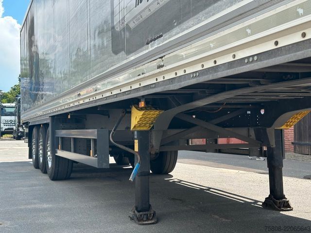 Sandučara poluprikolica SCHMITZ CARGOBULL SKO 24 / 13,62 FP25 Iso Alufelgen Lift