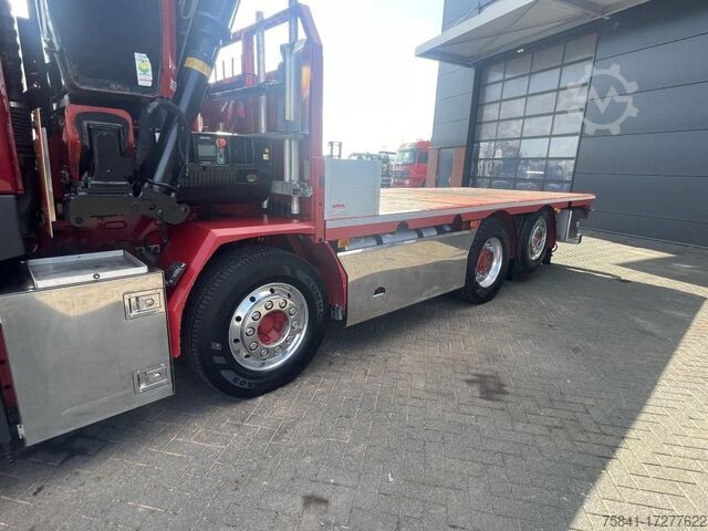 Kamion sa kranom Volvo FMX 500 FMX 500 8x2 Euro 6 Effer 395-8S