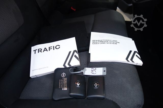 Furgoneta RENAULT Trafic Kasten L1H1 Tüv Neu 1Hand Klima Tempomat