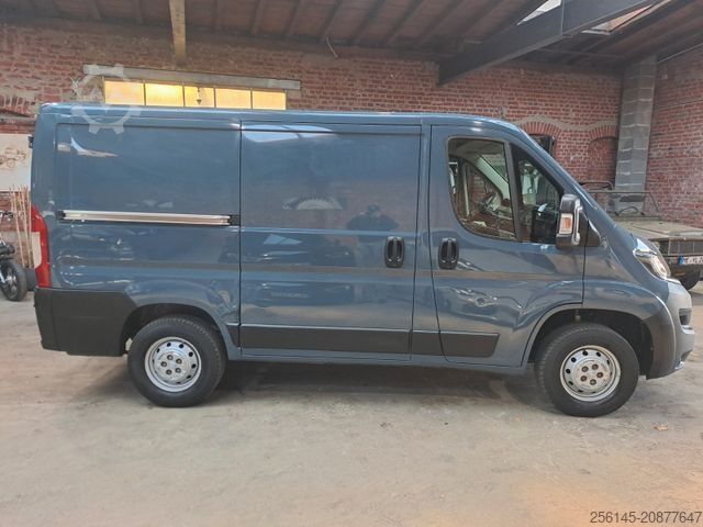 Mikroautobuss PEUGEOT Boxer Kasten L1 H1 Klima Kamera Tempo Tüv E6