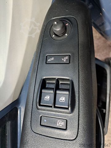 Mikroautobuss PEUGEOT Boxer Kasten L1 H1 Klima Kamera Tempo Tüv E6