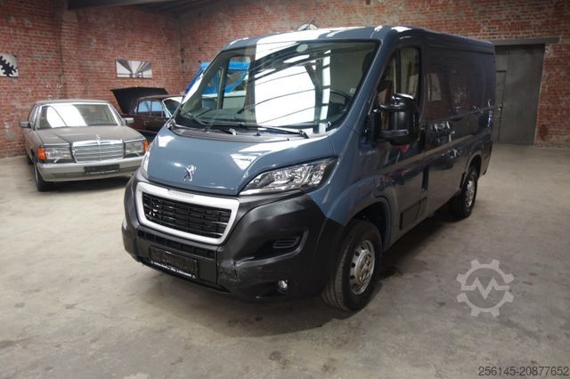 Mikroautobuss PEUGEOT Boxer Kasten L1 H1 Klima Kamera Tempo Tüv E6