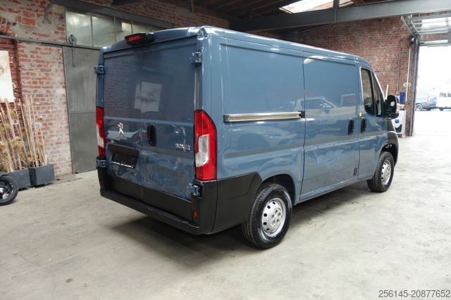 Mikroautobuss PEUGEOT Boxer Kasten L1 H1 Klima Kamera Tempo Tüv E6