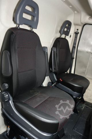 Mikroautobuss PEUGEOT Boxer Kasten L1 H1 Klima Kamera Tempo Tüv E6