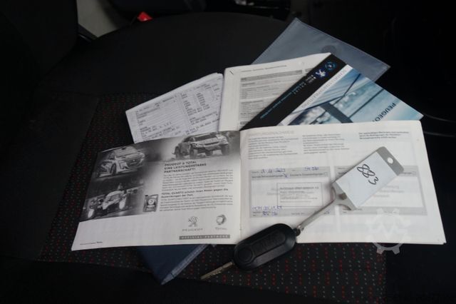 Mikroautobuss PEUGEOT Boxer Kasten L1 H1 Klima Kamera Tempo Tüv E6