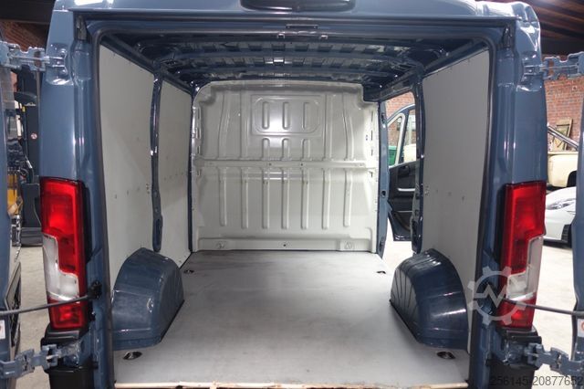 Mikroautobuss PEUGEOT Boxer Kasten L1 H1 Klima Kamera Tempo Tüv E6