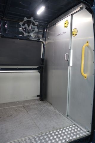 Minibus MERCEDES-BENZ eSprinter Kasten 314 L2 terie Klima