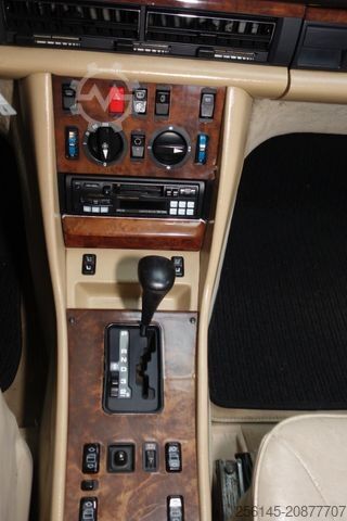 Fourgon MERCEDES-BENZ SEL 500 W126 Schiebdach Leder Langversion TüvNeu