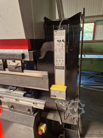 Prensa plegadora AMADA PROMECAM HFE MK II 8 AXIS