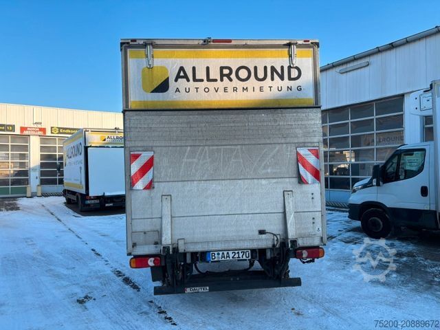 Transporter mit Koffer RENAULT Master