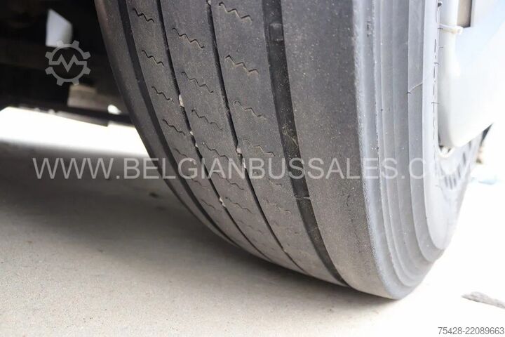 Autokar Neoplan Starliner / Full option / Euro5 EEV