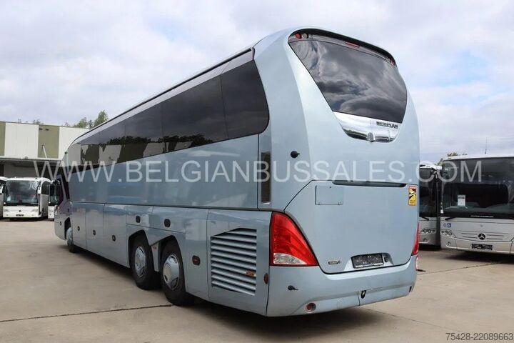 Autokar Neoplan Starliner / Full option / Euro5 EEV