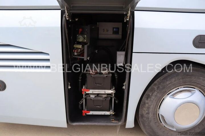 Autokar Neoplan Starliner / Full option / Euro5 EEV