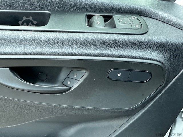 Minibus MERCEDES-BENZ Sprinter 215 Bürgerbus  216  9-Sitze USB DV  TOP