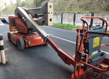 Телескопична работна платформа JLG E400AN Elektro 14,20 m
