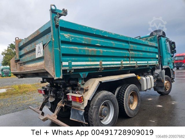 شاحنة قلابة ثلاثية الجوانب MERCEDES-BENZ 3346 k 6X6   Blatt / Blatt