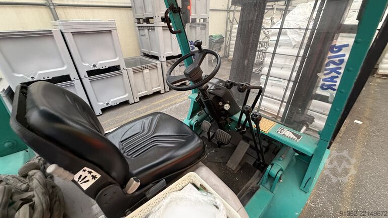 स्टैकर Mitsubishi FG20 F17B-01903
