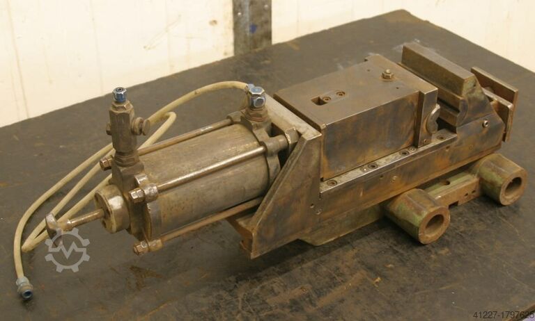 Stahl pneumatisch