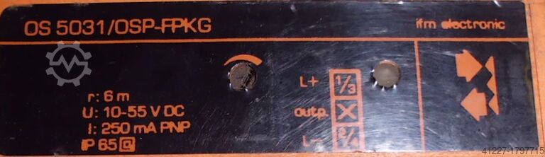 Отражателна светлинна бариера IFM 