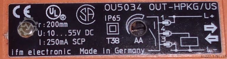 Отражателна светлинна бариера IFM