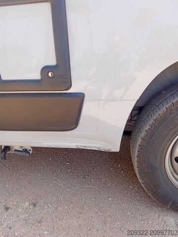 Xe caravan/xe cắm trại Fiat Weinsberg Carabus 600 K | 4 Posti Letto | Completamente Attrezzato