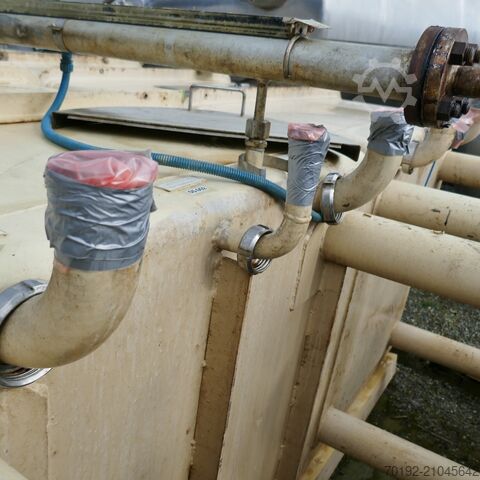 Pravokutni spremnik od 2500 litara izrađen od V2A nehrđajućeg čelika  9528