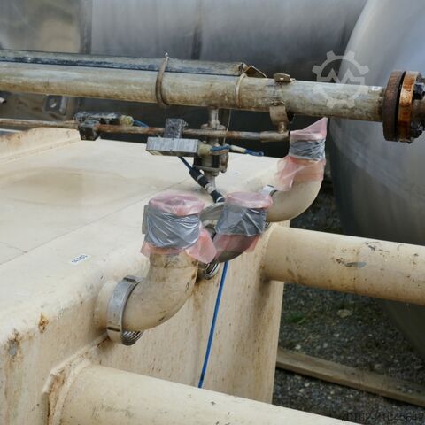 Pravokutni spremnik od 2500 litara izrađen od V2A nehrđajućeg čelika  9528