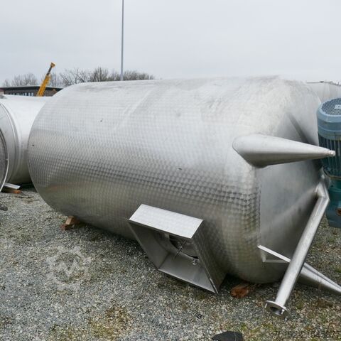 Spremnik za skladištenje hrane kapaciteta 11.800 litara izrađen od V2A nehrđajućeg čelika.  9512