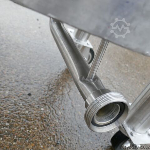 Mobilni spremnik od 300 litara izrađen od V2A nehrđajućeg čelika  9502