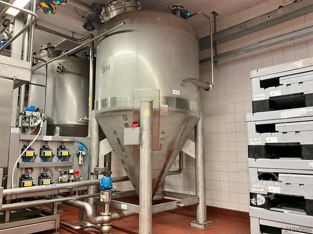 Tlačna posuda od 3000 litara izrađena od nehrđajućeg čelika V4A Waldner 9492