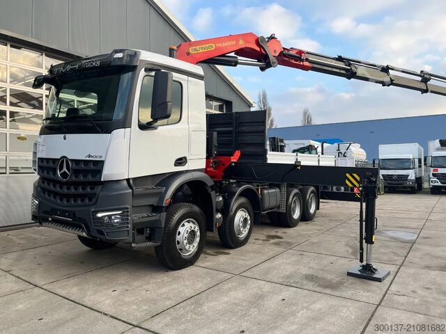 Ciężarówka z dźwigiem Mercedes-Benz Arocs 4140 K 8x4 Crane Truck