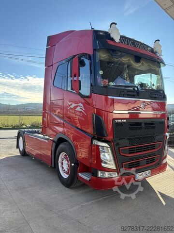 Standardni traktor jedinica Volvo FH500