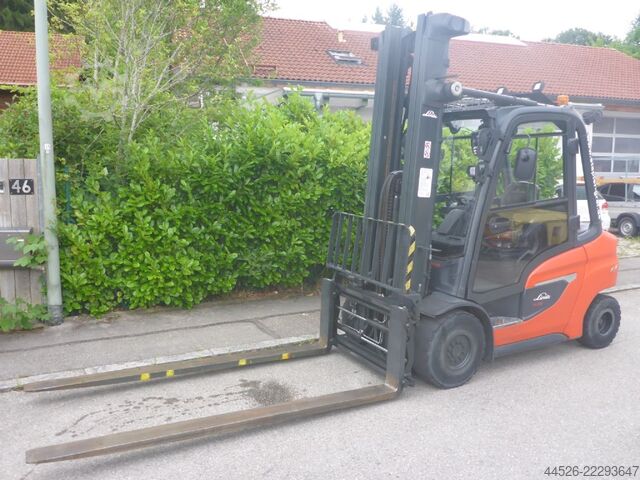 Chariot élévateur à fourche diesel Linde H35 D