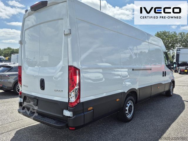 Slēgtais furgons IVECO 35S16 V