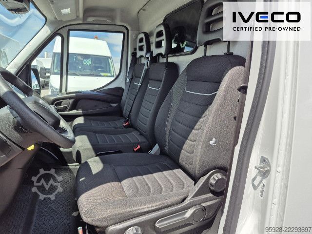 Slēgtais furgons IVECO 35S16 V