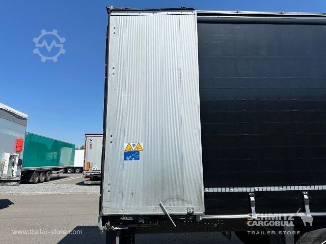 Åpen semitrailer med presenning Schmitz Cargobull Semitrailer Curtainsider Standard