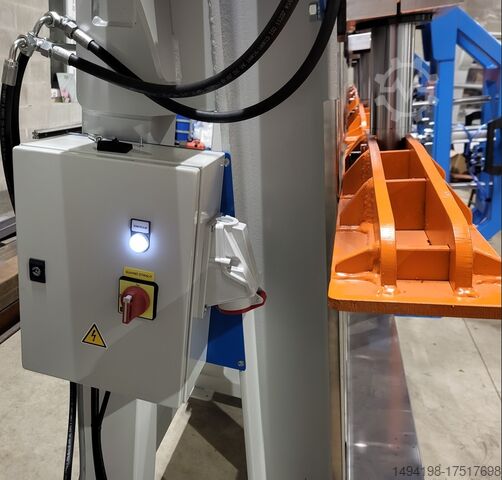 Preša za lepljenje Glulam po naročilu Elcima Glulam press, Laminiranje