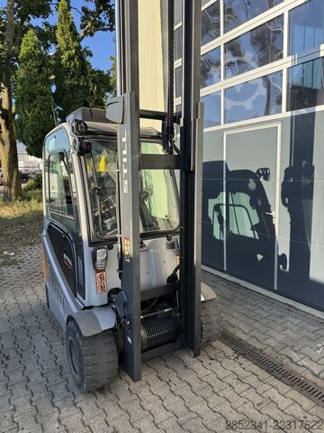 šakinis krautuvas STILL RX60-30L mit lediglich 944 Stunden
