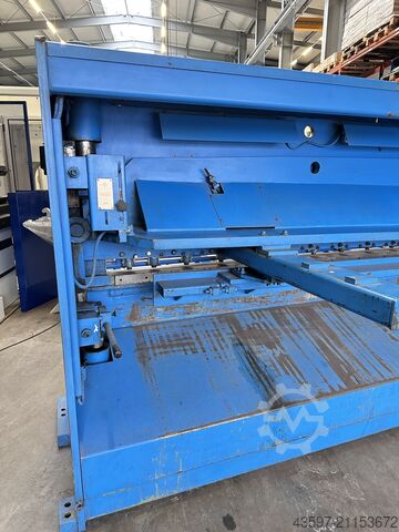 Máy cắt guillotine thuỷ lực LVD HSL 3100 x 6,35mm