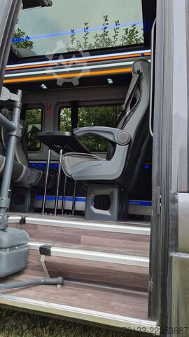 Minibus MERCEDES-BENZ 319 StockSprinter VIP Shuttle 9 SS  Panoramadach