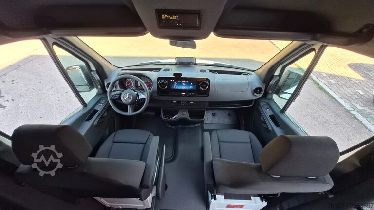 حافلة صغيرة MERCEDES-BENZ 10 Sprinter Lord Light 22 Sitzer Vorlauffahrzeug
