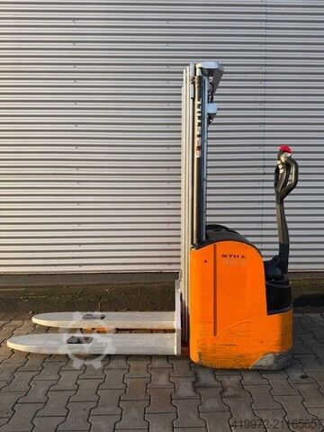 รถ stacker แบบเดินตาม Still EGV16