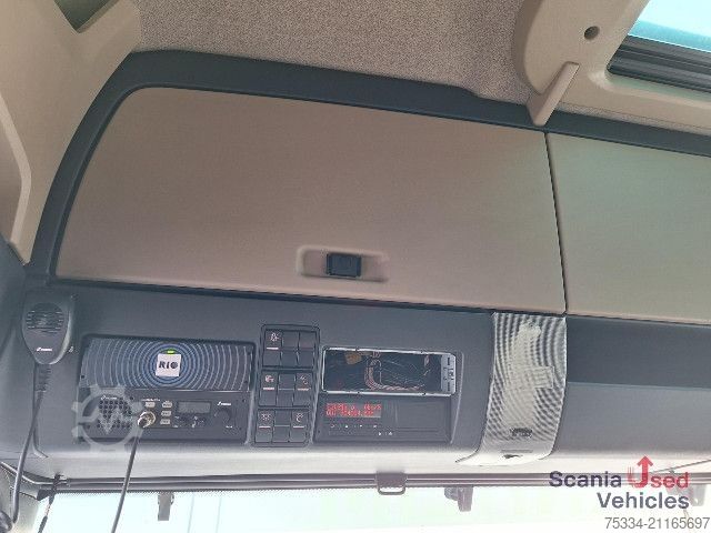 Camión con caja móvil MAN TGX 26.470LL