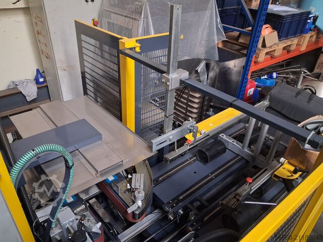 Carton erector with sealer SIat F144-DX