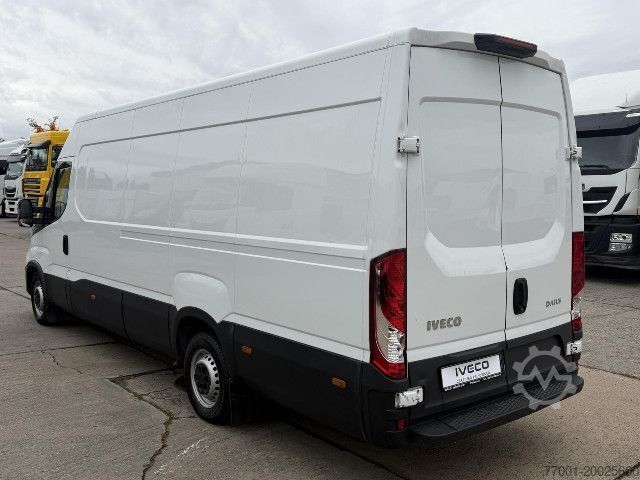 Furgão de teto alto IVECO 35S16A8 V / HI-MATIC / PDC / Radio / Klima / 270°