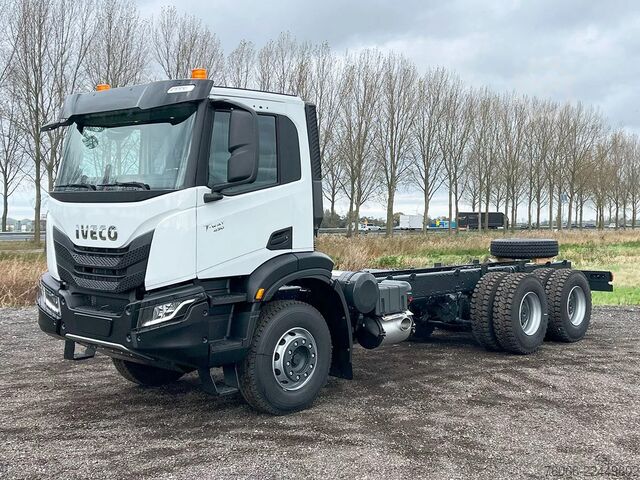 Șasiu cu cabină Iveco T-Way AD380T43H-4500 AT Chassis Cabin (9 units)