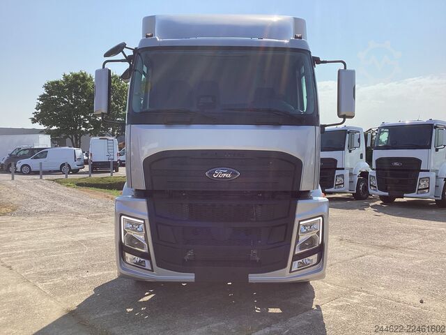 Camión con carrocería personalizada Ford Ford 4x2 Road 1833 Daycab