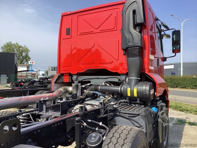 Chasis de camión Ford 8x4 Construction 4145D Low Roof Sleeper
